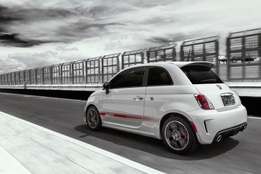  Fiat 500 Abarth (312) 2014 года  (BR) (фото 15 из 30)